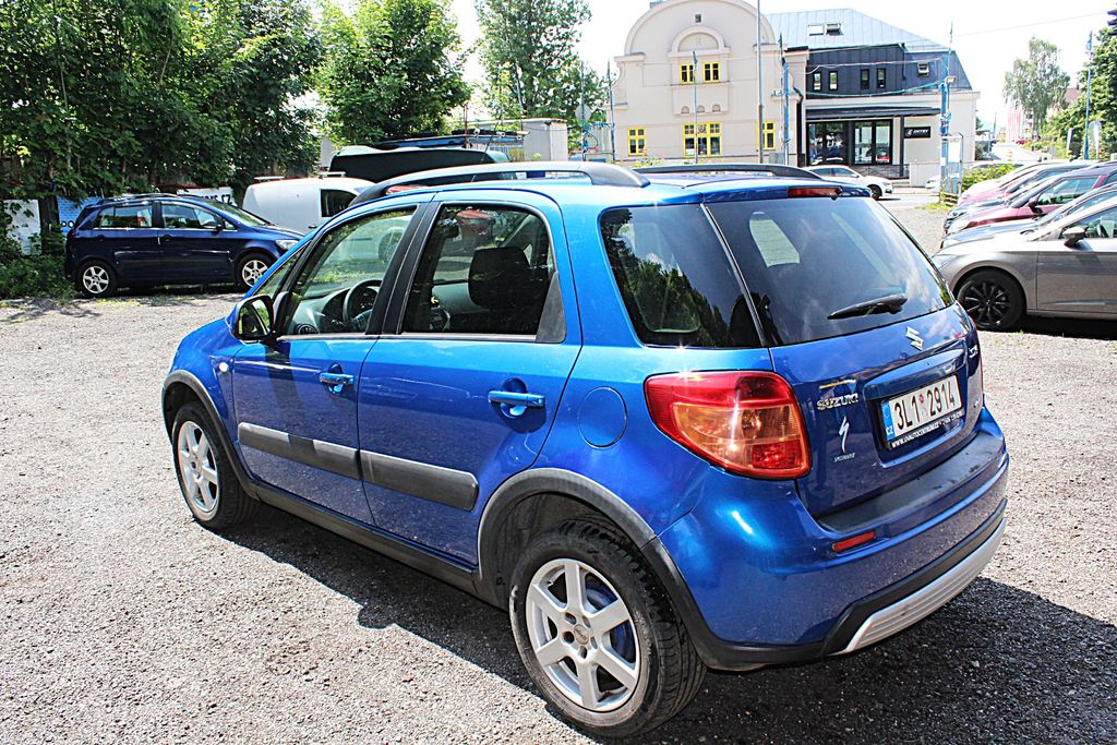 Suzuki SX4