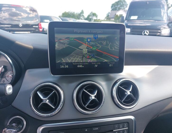 Mercedes-Benz CLA 19