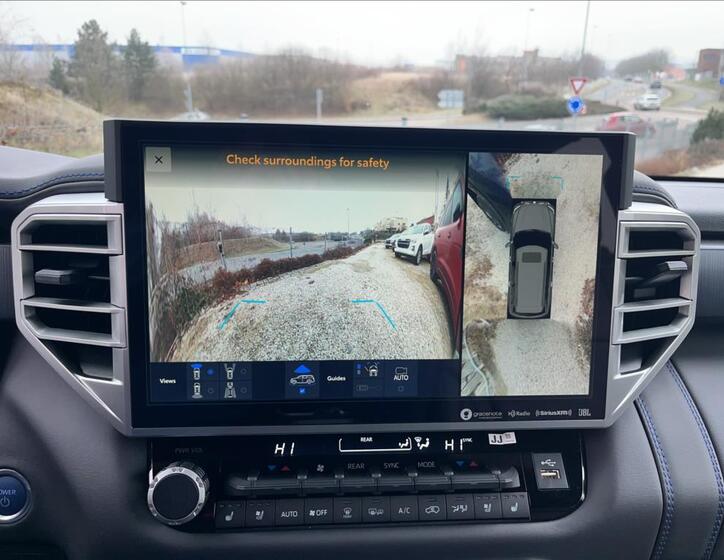 Toyota Sequoia 23