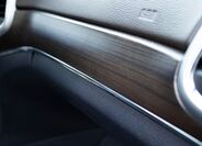Jeep Grand Cherokee 26