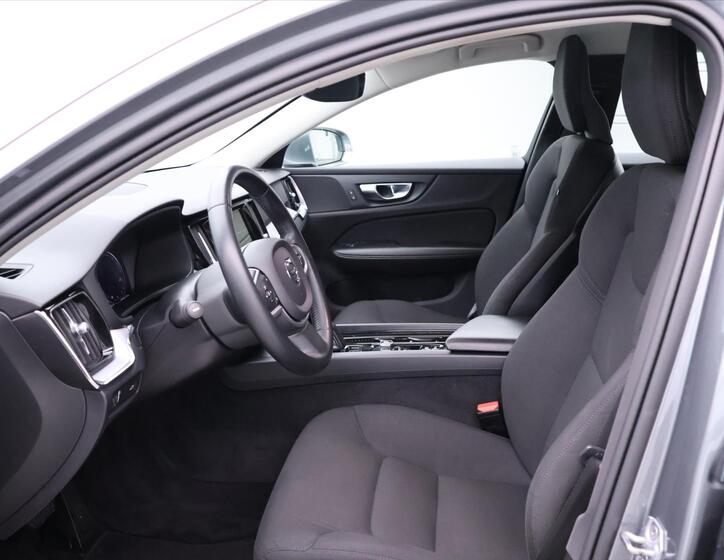 Volvo V60 12