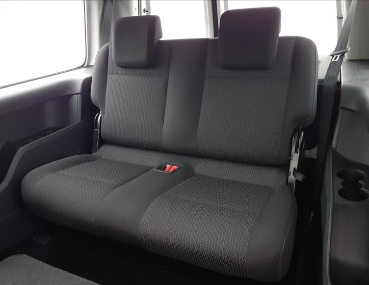 Volkswagen Caddy 19