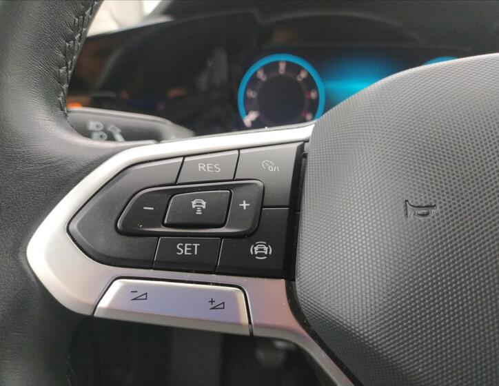 Volkswagen Golf 15
