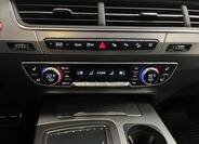 Audi SQ7 14