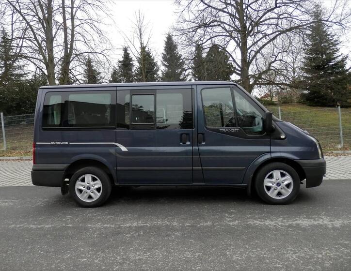 Ford Transit 9