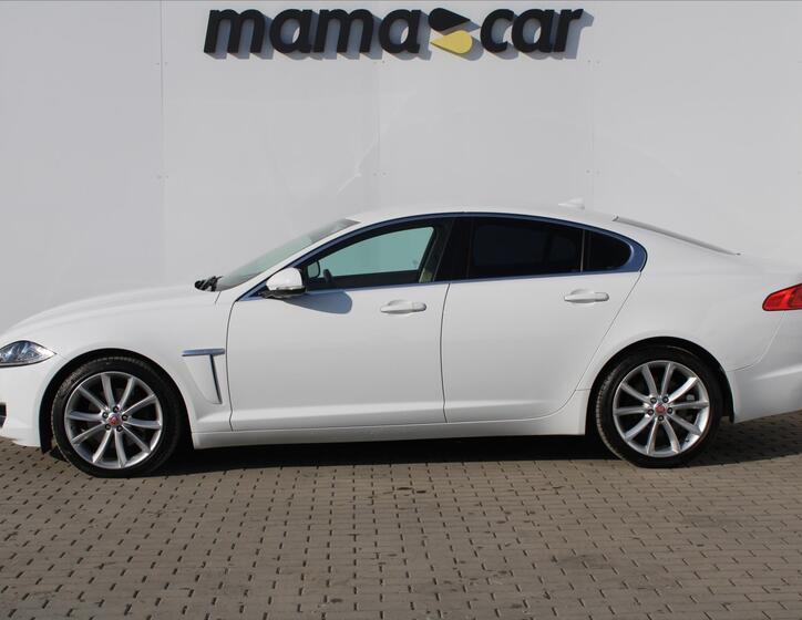 Jaguar XF 4