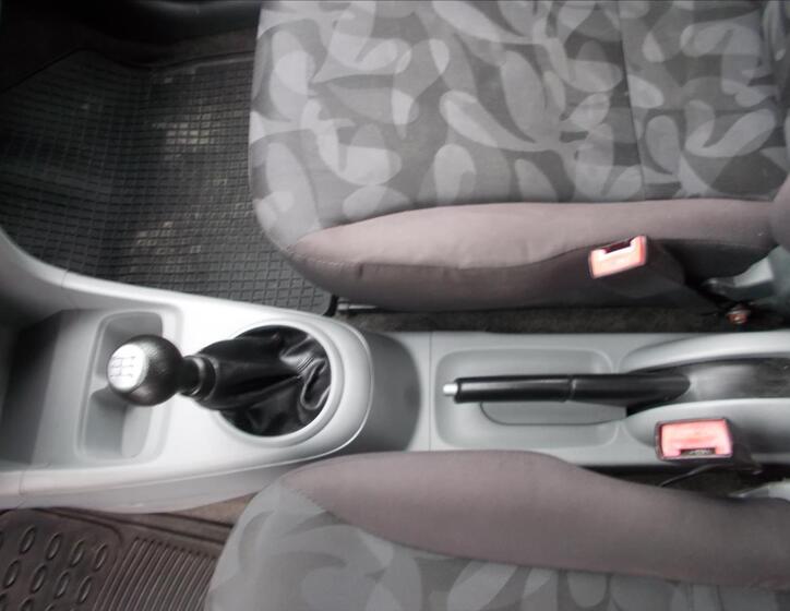 Suzuki Alto 23
