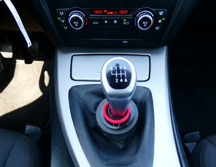 BMW Řada 3 8