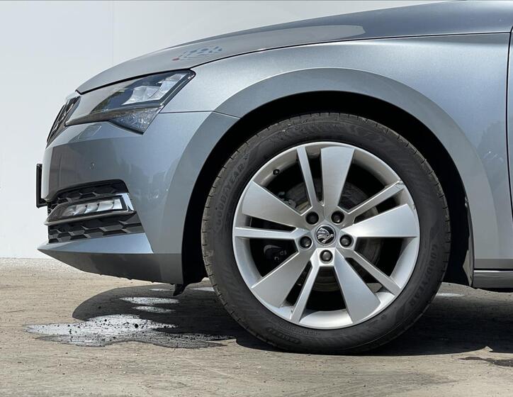 Škoda Superb 20
