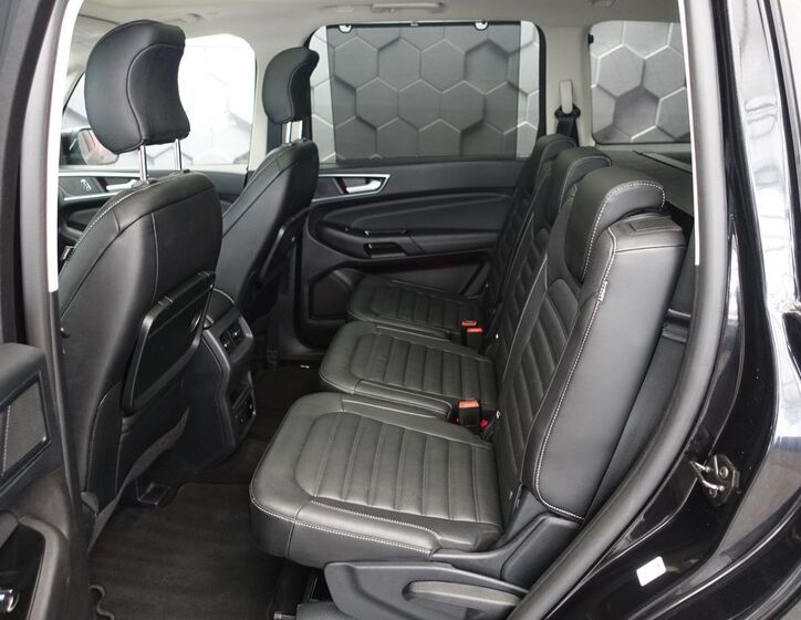 Ford Galaxy 27