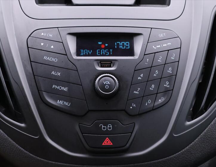 Ford Tourneo Courier 21