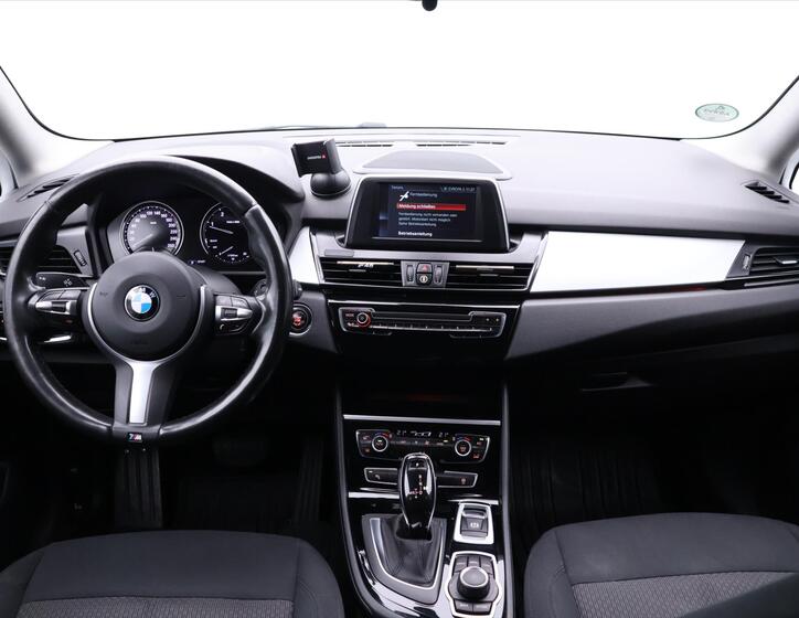 BMW Řada 2 21