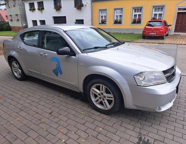 Dodge Avenger 13