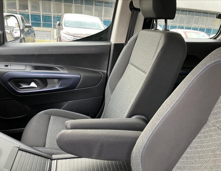 Peugeot Rifter 16