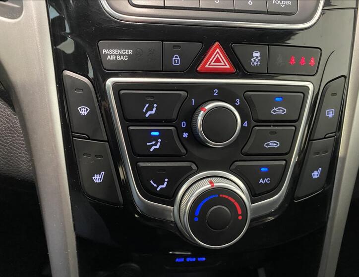Hyundai i30 17