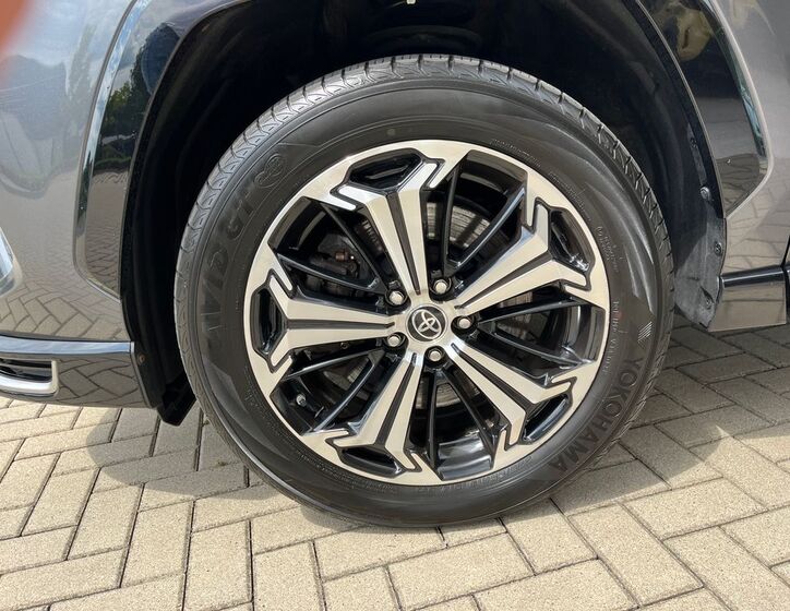 Toyota RAV4 30