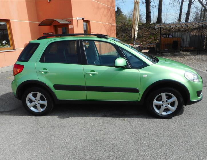 Suzuki SX4 4