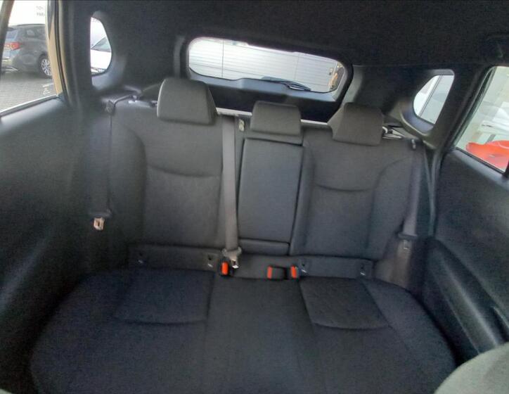 Toyota Corolla Cross 10