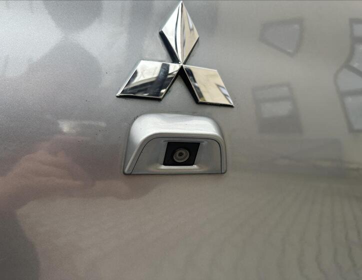 Mitsubishi Lancer 21
