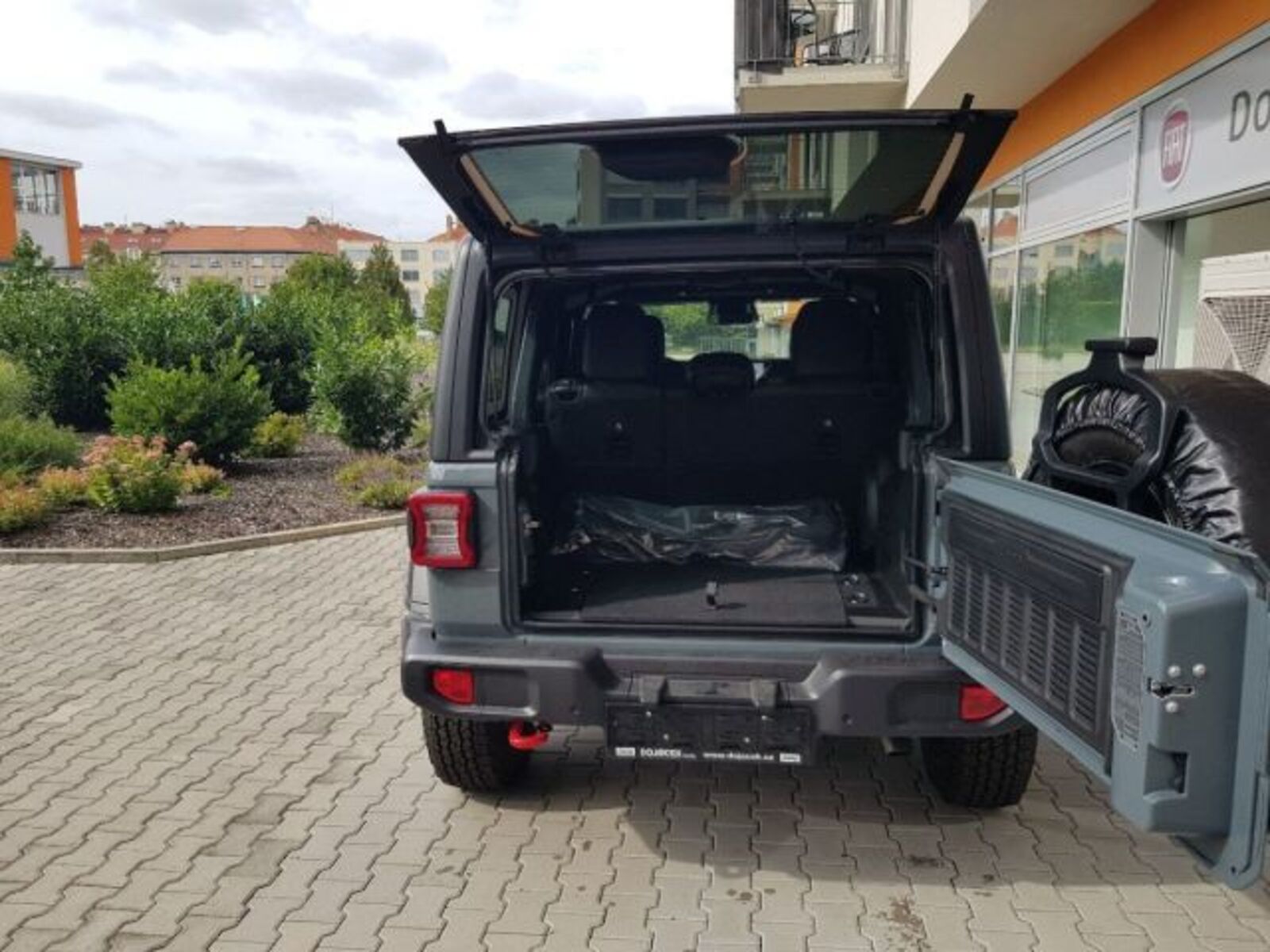 Jeep Wrangler 6