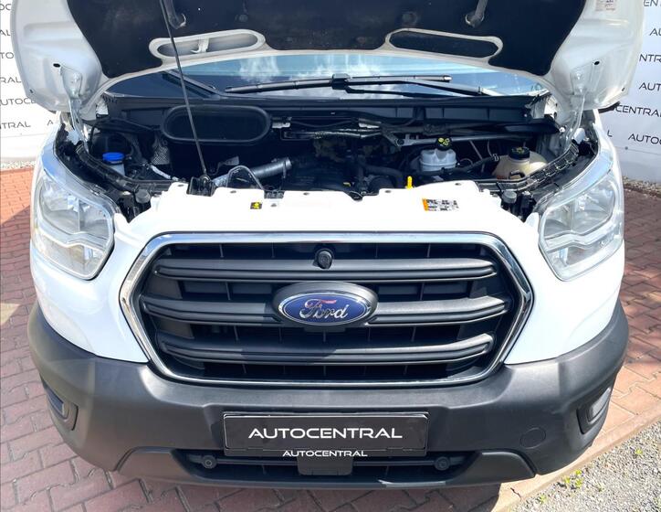 Ford Transit 8