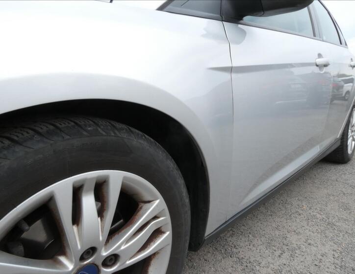 Ford Focus 12