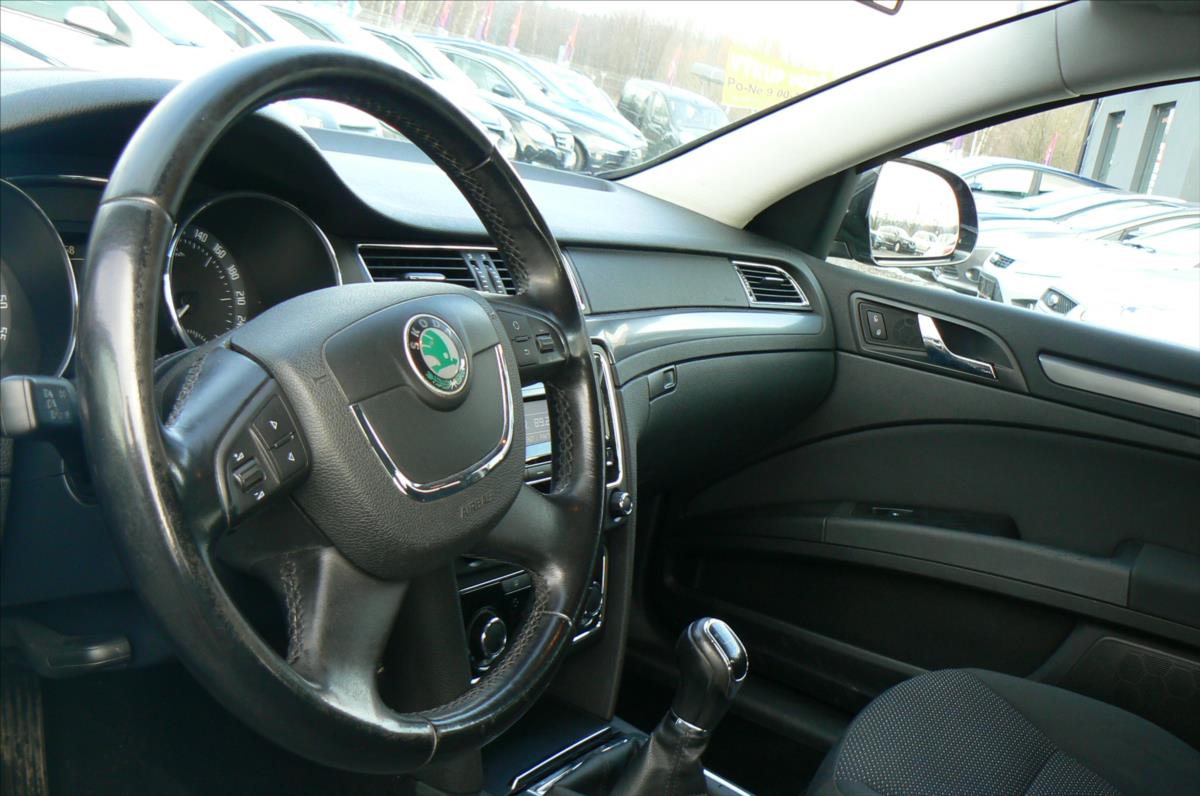 Škoda Superb