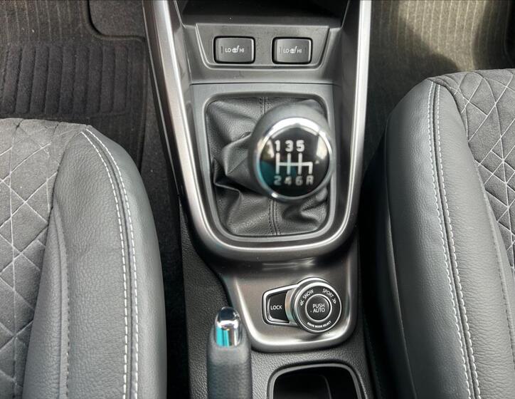 Suzuki Vitara 15