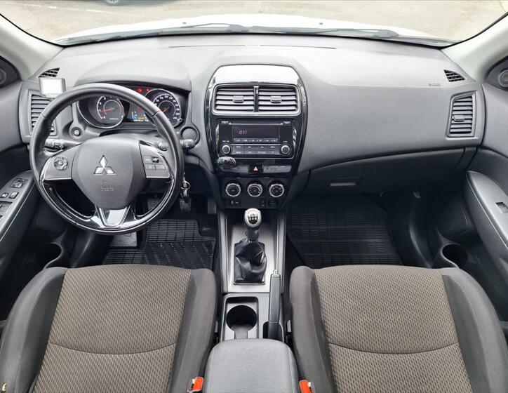 Mitsubishi ASX 8