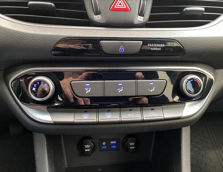 Hyundai i30 17