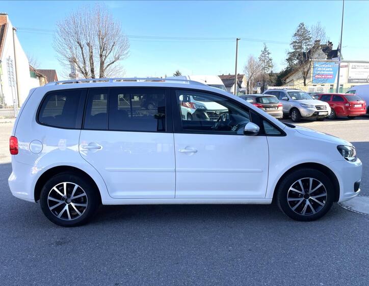 Volkswagen Touran 4