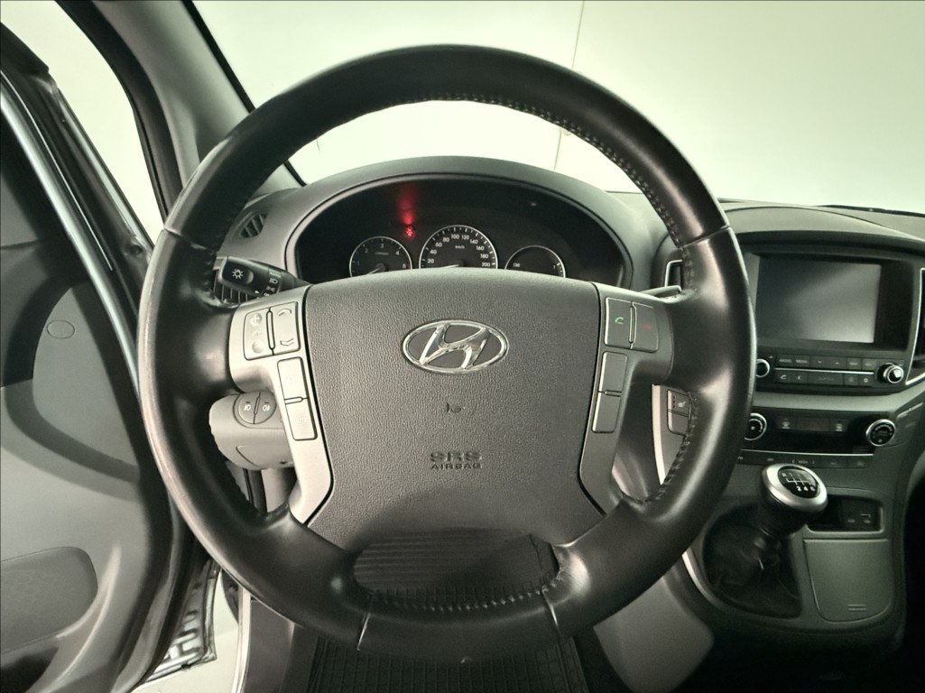 Hyundai H 1