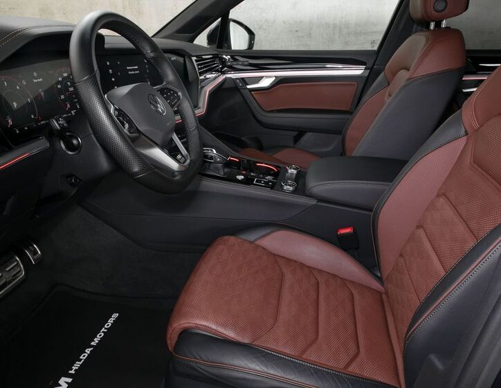 Volkswagen Touareg 8
