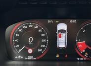 Volvo XC90 10