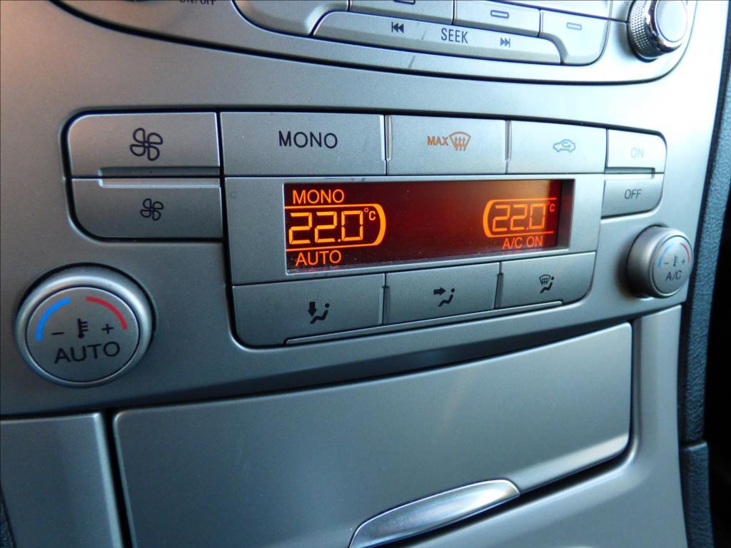 Ford Galaxy 32