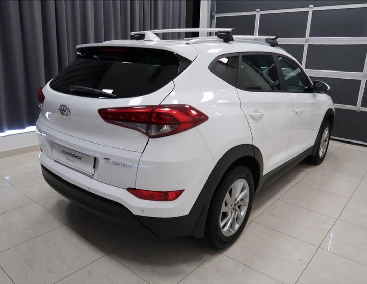Hyundai Tucson 4