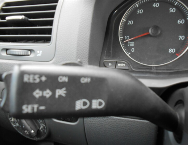 Volkswagen Golf 24