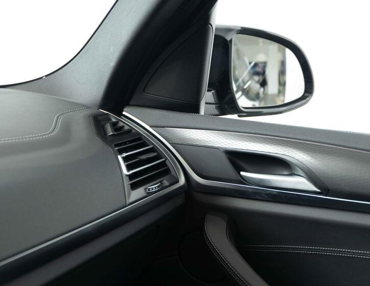 BMW X3 13