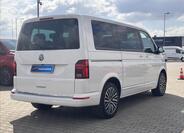 Volkswagen Multivan 5