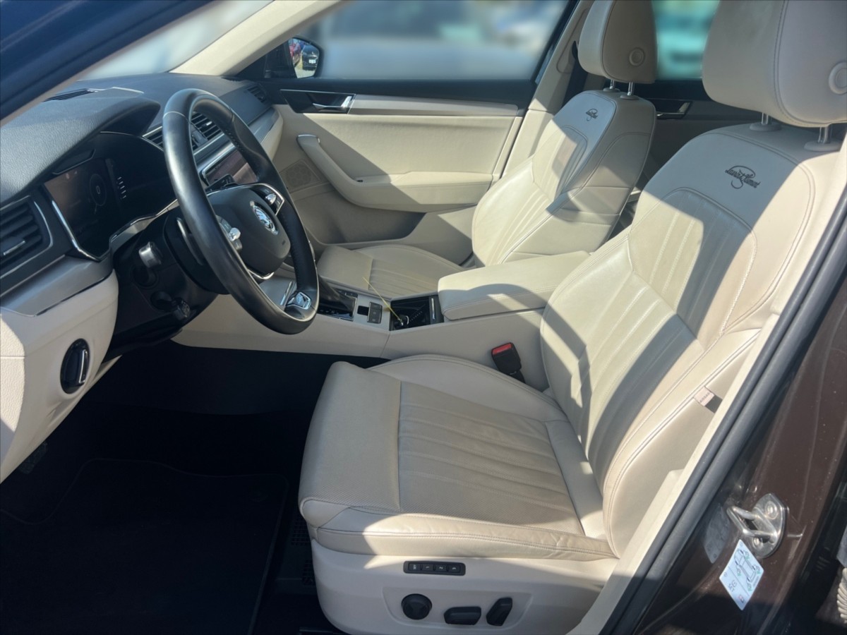 Škoda Superb