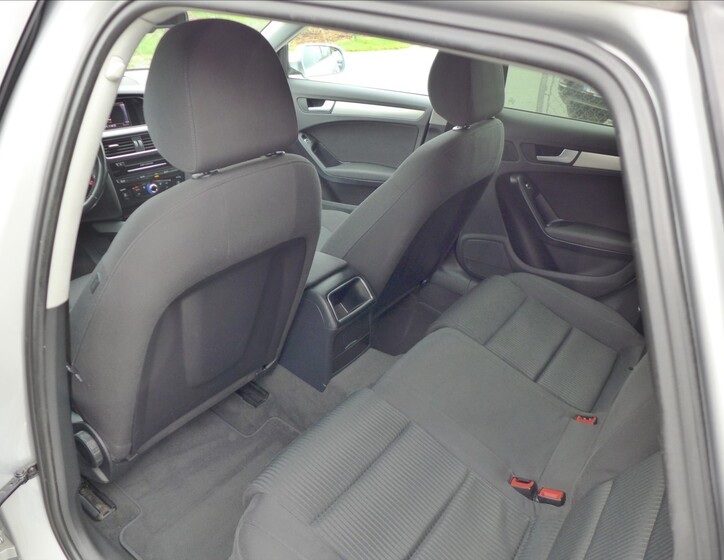 Audi A4 28