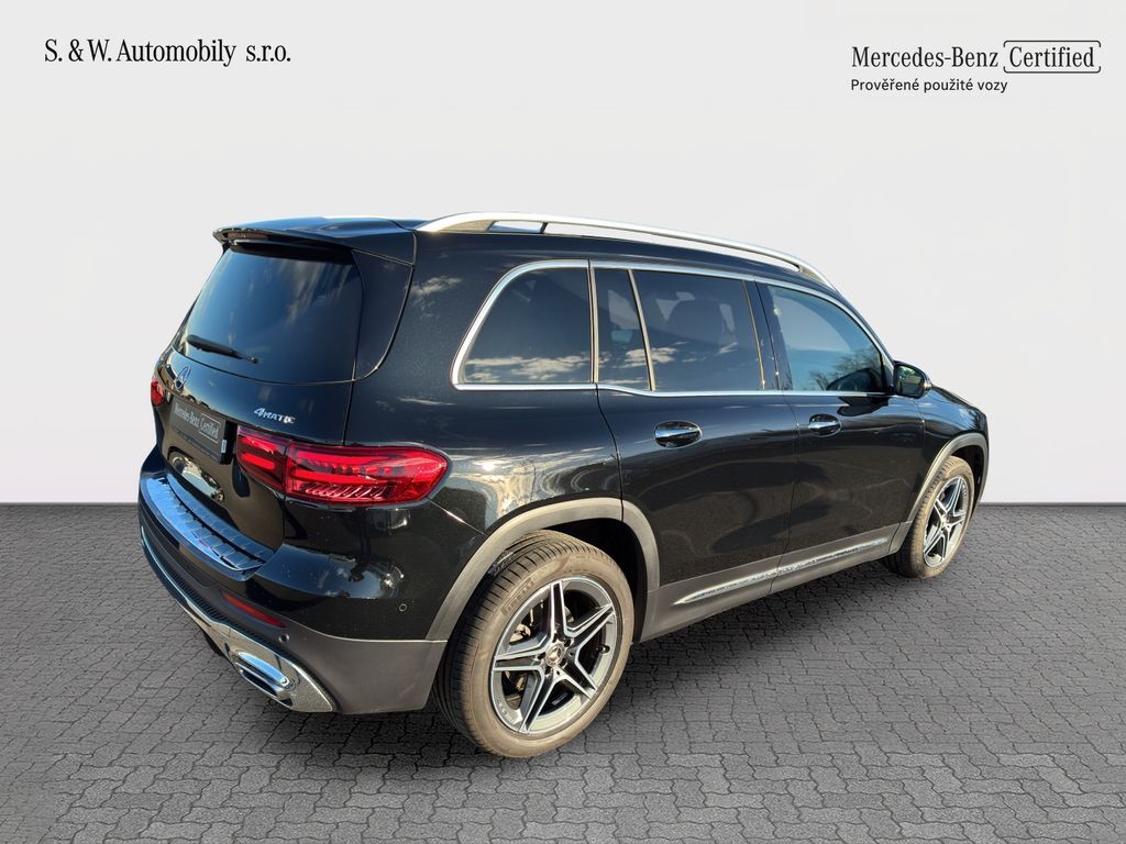 Mercedes-Benz GLB 8