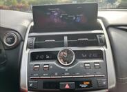 Lexus NX 300h 17