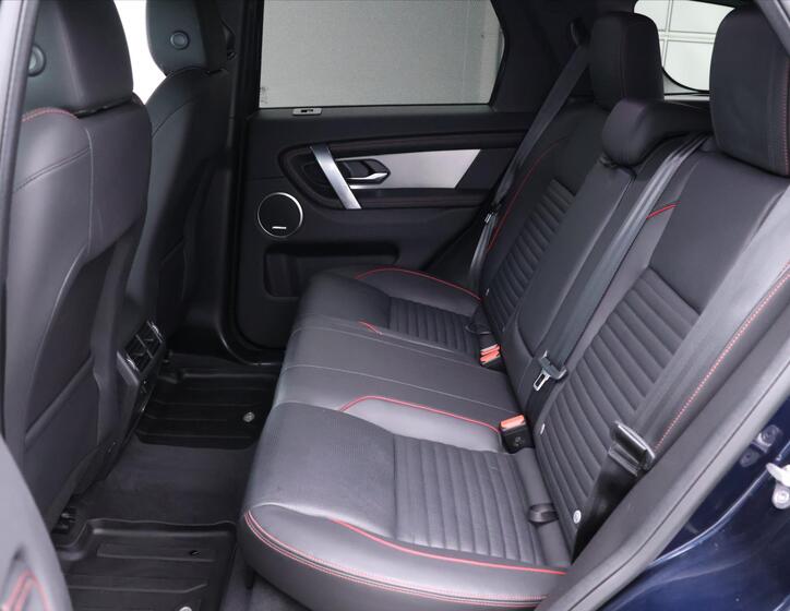 Land Rover Discovery 17