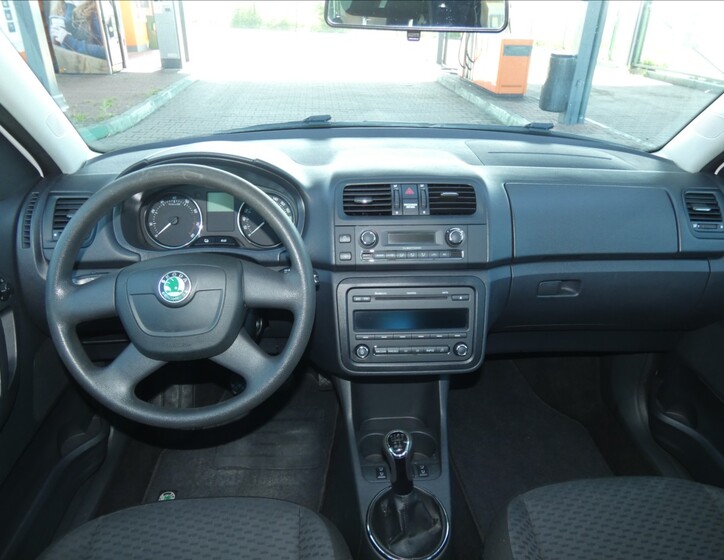 Škoda Roomster 7