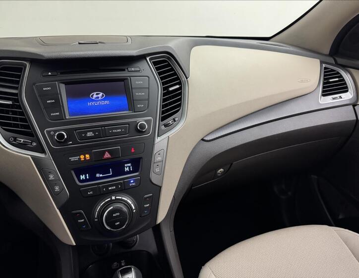 Hyundai Santa Fe 16