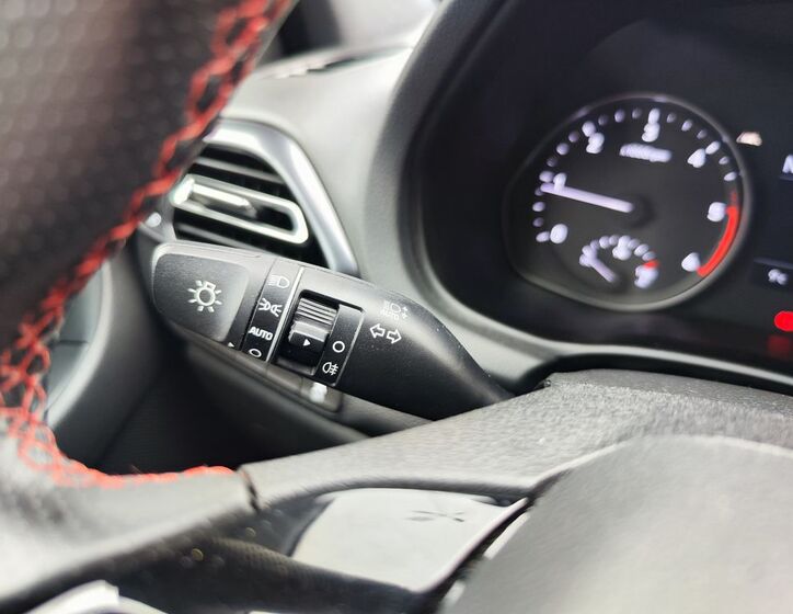 Hyundai i30 25