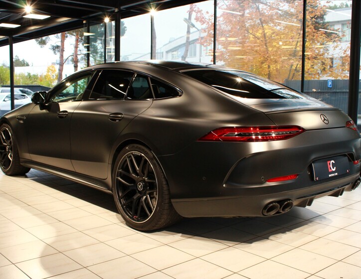 Mercedes-Benz AMG GT 4