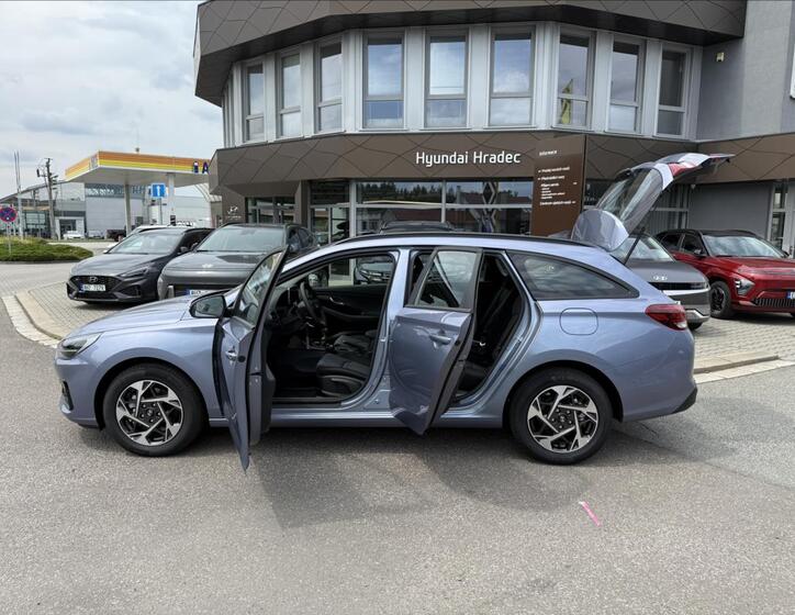 Hyundai i30 4