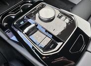 BMW i5 12